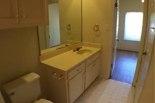 2100 San Gabriel St, Austin, TX 78705 - Photo 6
