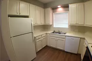 2100 San Gabriel St, Austin, TX 78705 - Photo 4
