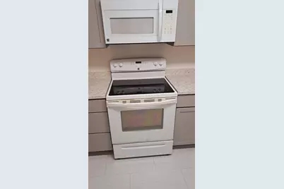 804 Moon Glow Drive, Leander, TX 78641 - Photo 10