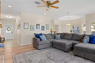 104 Kings Way Drive, Cottonwood Shores, TX 78657 - Photo 4