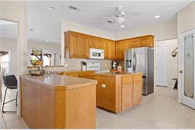 104 Kings Way Drive, Cottonwood Shores, TX 78657 - Photo 10