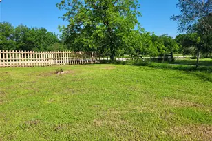 171 N Main Street N, Paige, TX 78659 - Photo 6