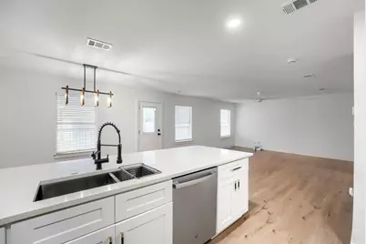6708 Panda Royle Drive, Del Valle, TX 78617 - Photo 14