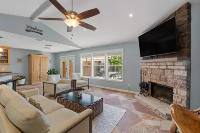 1817 Mason Creek Boulevard, Leander, TX 78641 - Photo 8