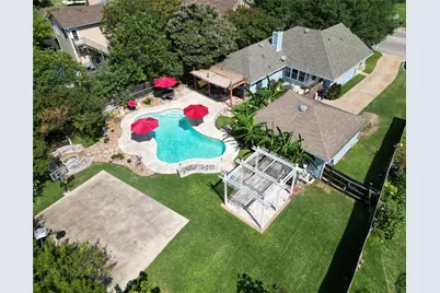 1817 Mason Creek Boulevard, Leander, TX 78641 - Photo 4