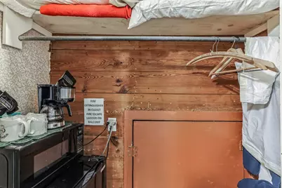 203 W Commerce Street, San Saba, TX 76877 - Photo 10