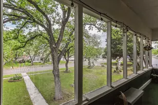 203 W Commerce St, San Saba, TX 76877 - Photo 4