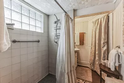 203 W Commerce Street, San Saba, TX 76877 - Photo 20