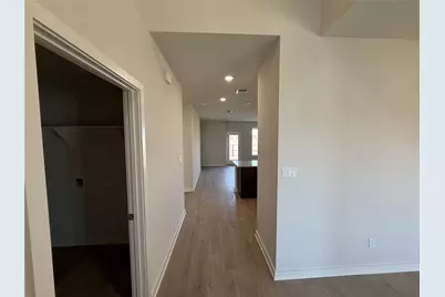 276 Gus Loop, Georgetown, TX 78626 - Photo 2