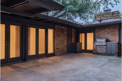 3304 Cherry Tree Circle, Austin, TX 78731 - Photo 32