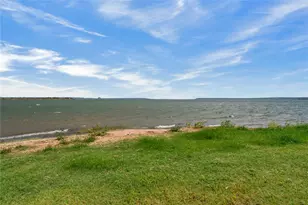 106 N Greenwood Dr, Buchanan Dam, TX 78609 - Photo 34