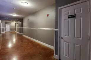 910 W 25th St, Austin, TX 78705 - Photo 26