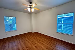 606 E 54th St, Austin, TX 78751 - Photo 8