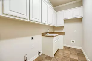 801 Chrissys Cove, Austin, TX 78733 - Photo 10