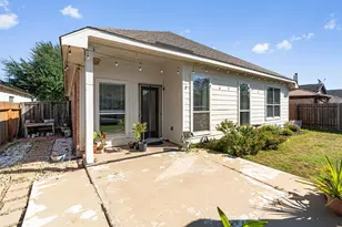 13424 Breezy Meadow Ln, Manor, TX 78653 - Photo 32