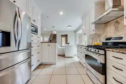 6905 Treaty Oak Circle, Austin, TX 78749 - Photo 8