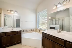 22108 Cross Timbers Bnd, Lago Vista, TX 78645 - Photo 18