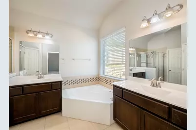 22108 Cross Timbers Bend, Lago Vista, TX 78645 - Photo 18