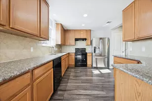 350 Gina Dr, Kyle, TX 78640 - Photo 10