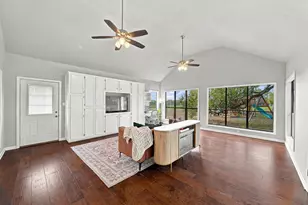 78 Woodcreek Dr, Woodcreek, TX 78676 - Photo 18