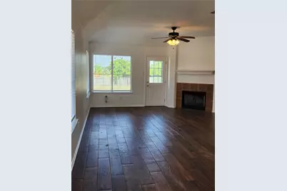 504 Texas Avenue, Round Rock, TX 78664 - Photo 4