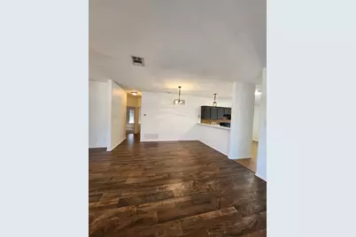 504 Texas Avenue, Round Rock, TX 78664 - Photo 6