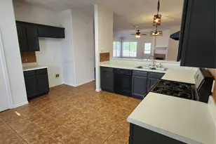 504 Texas Ave, Round Rock, TX 78664 - Photo 12