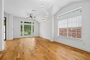 6220 Harrogate Dr, Austin, TX 78759 - Photo 6