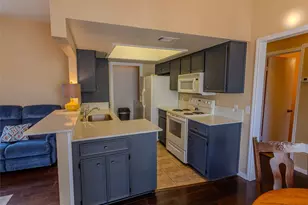 1013 Chestnut St, San Marcos, TX 78666 - Photo 6