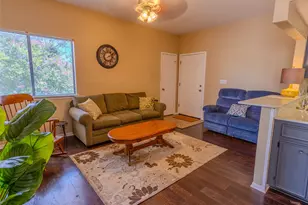 1013 Chestnut St, San Marcos, TX 78666 - Photo 2