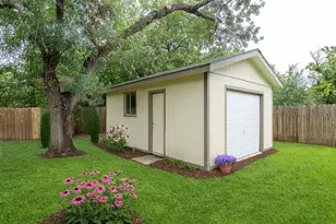910 Garden View Dr, Georgetown, TX 78628 - Photo 2