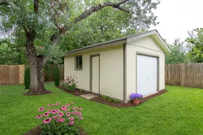 910 Garden View Drive, Georgetown, TX 78628 - Photo 2