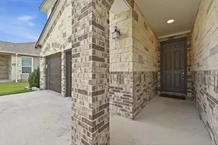 200 Auburn St, Kyle, TX 78640 - Photo 4