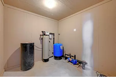 62 County Road 448, Waelder, TX 78959 - Photo 32