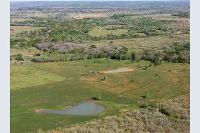 62 County Road 448, Waelder, TX 78959 - Photo 24
