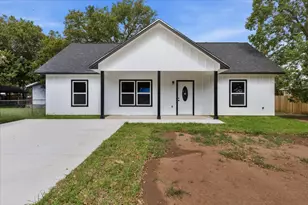 [Address not provided], Smithville, TX 78957 - Photo 2