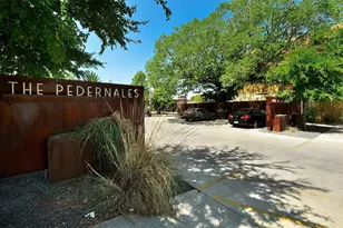 2401 E 6th St, Austin, TX 78702 - Photo 2