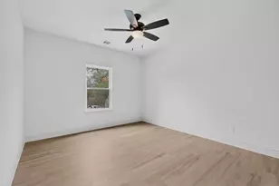 190 Molokini Dr, Bastrop, TX 78602 - Photo 24