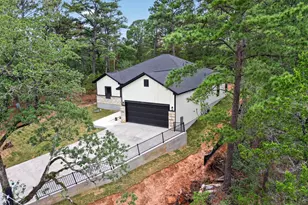 190 Molokini Dr, Bastrop, TX 78602 - Photo 4