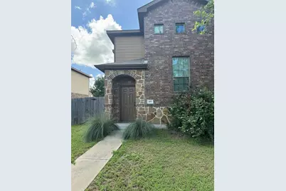 207 N College Street, Georgetown, TX 78626 - Photo 1