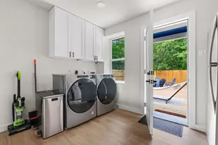 1618 Webberville Rd, Austin, TX 78721 - Photo 18