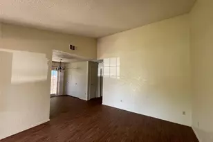 7902 Brodie Ln, Austin, TX 78745 - Photo 4