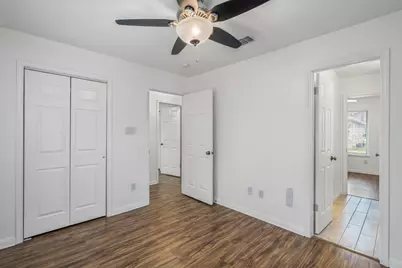 201 E 35th Street #B, Austin, TX 78705 - Photo 26