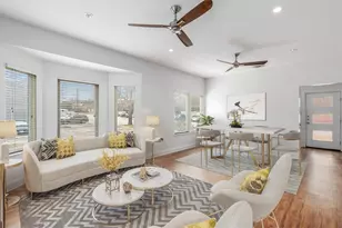 201 E 35th St, Austin, TX 78705 - Photo 4