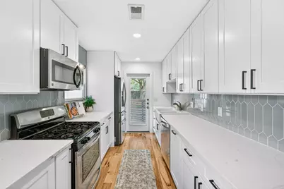 3005 Birdwood Circle, Austin, TX 78704 - Photo 18