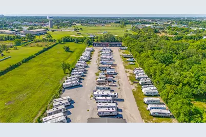 309 W Archer Road, Baytown, TX 77521 - Photo 12