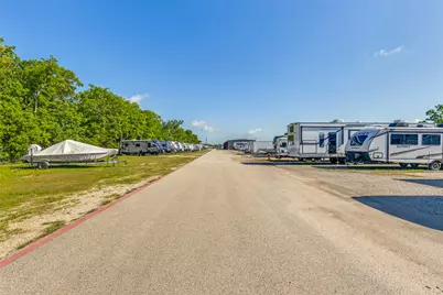 309 W Archer Road, Baytown, TX 77521 - Photo 6