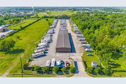 309 W Archer Road, Baytown, TX 77521 - Photo 10