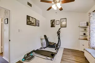 11901 Swearingen Dr, Austin, TX 78758 - Photo 14