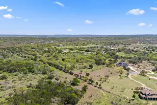 305 Running Brook Trail, Spicewood, TX 78669 - Photo 18
